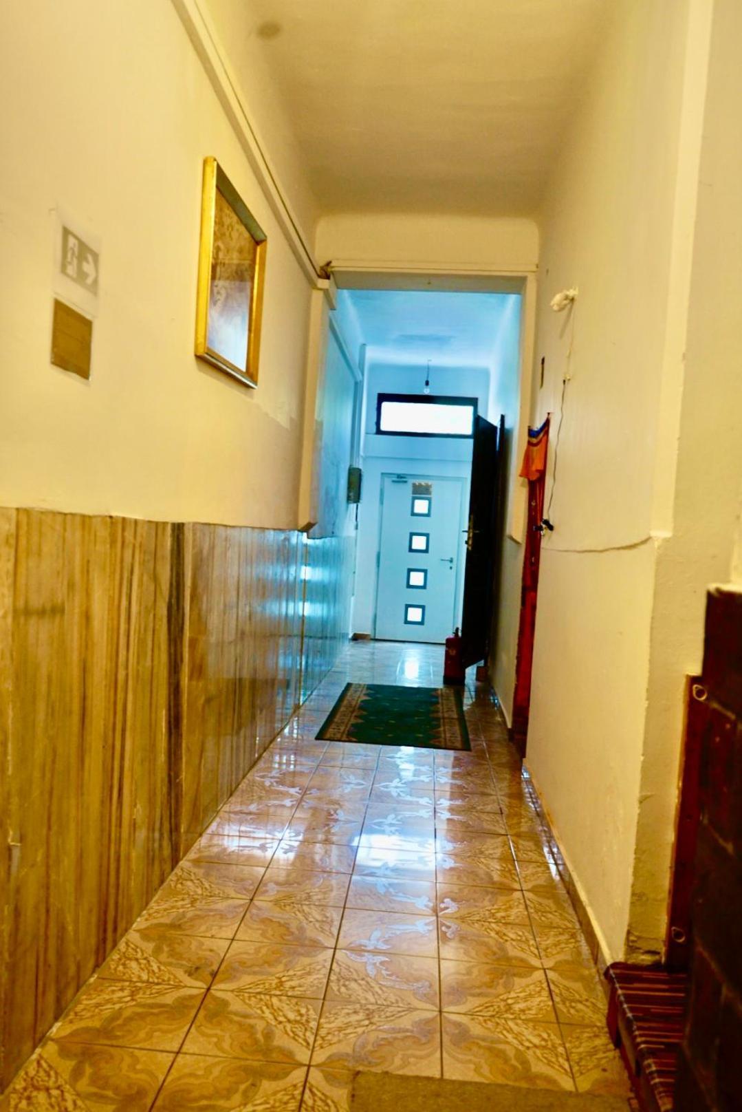 U6 Schoepfwerk Hostel 1 เวียนนา ภายนอก รูปภาพ
